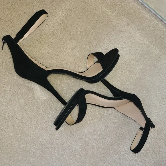 Charlotte Russe Black Strappy Heels - Picture 5 of 8